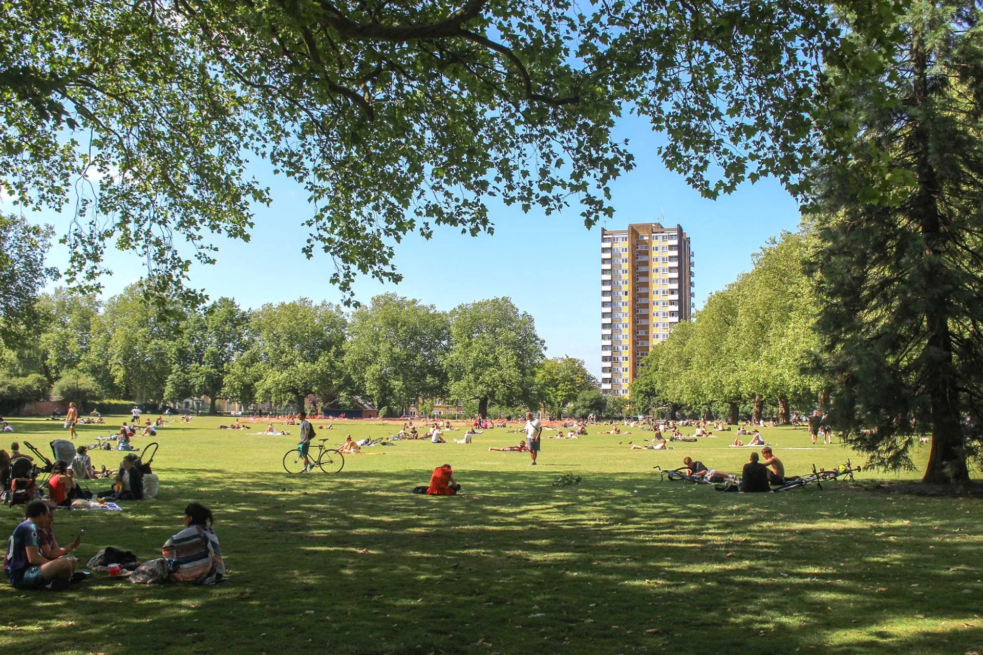 London Fields park and lido, Hackney, East London